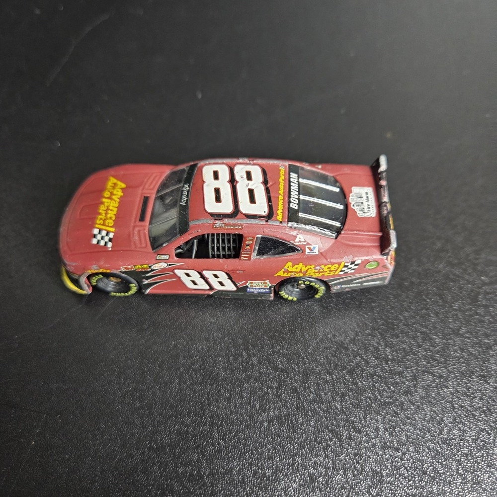 NASCAR #88 Alex Bowman Advance Auto Parts Xfinity Diecast Car 1:64